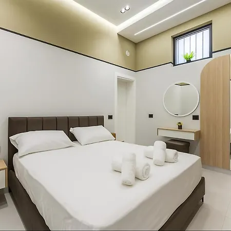 Emily Jacuzzi Veranda By Ps Apartment *