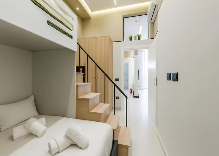 Emily Jacuzzi Veranda By Ps *