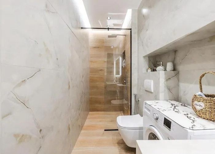 Emily Jacuzzi Veranda By Ps Durrës