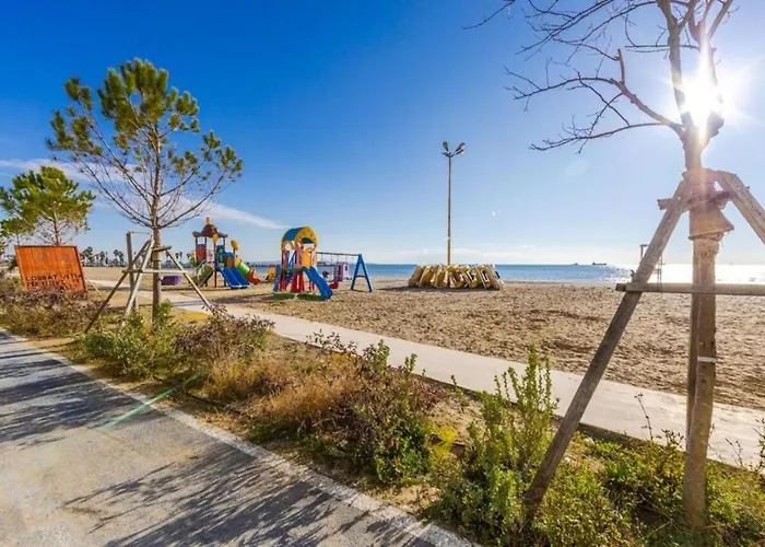 Emily Jacuzzi Veranda By Ps