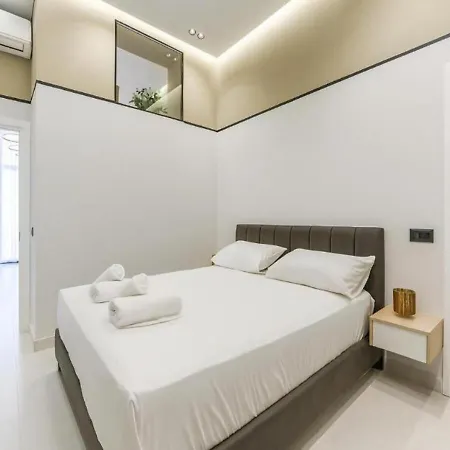 Emily Jacuzzi Veranda By Ps