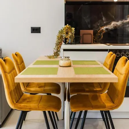 Emily Jacuzzi Veranda By Ps Apartament