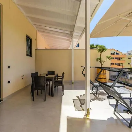 Emily Jacuzzi Veranda By Ps * Durres